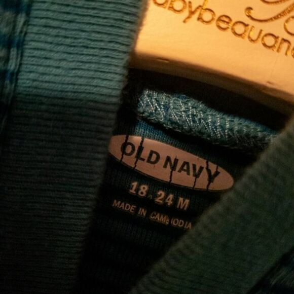 *4/$30* Old Navy Hoodie Onesie -18-24 Months - Picture 3 of 3